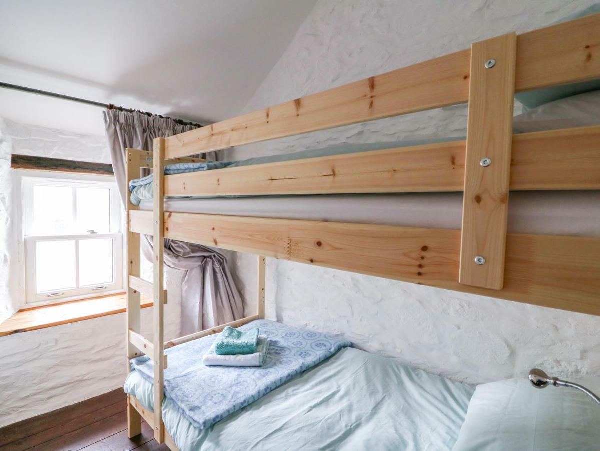 Llety Villa Fishguard Exteriör bild